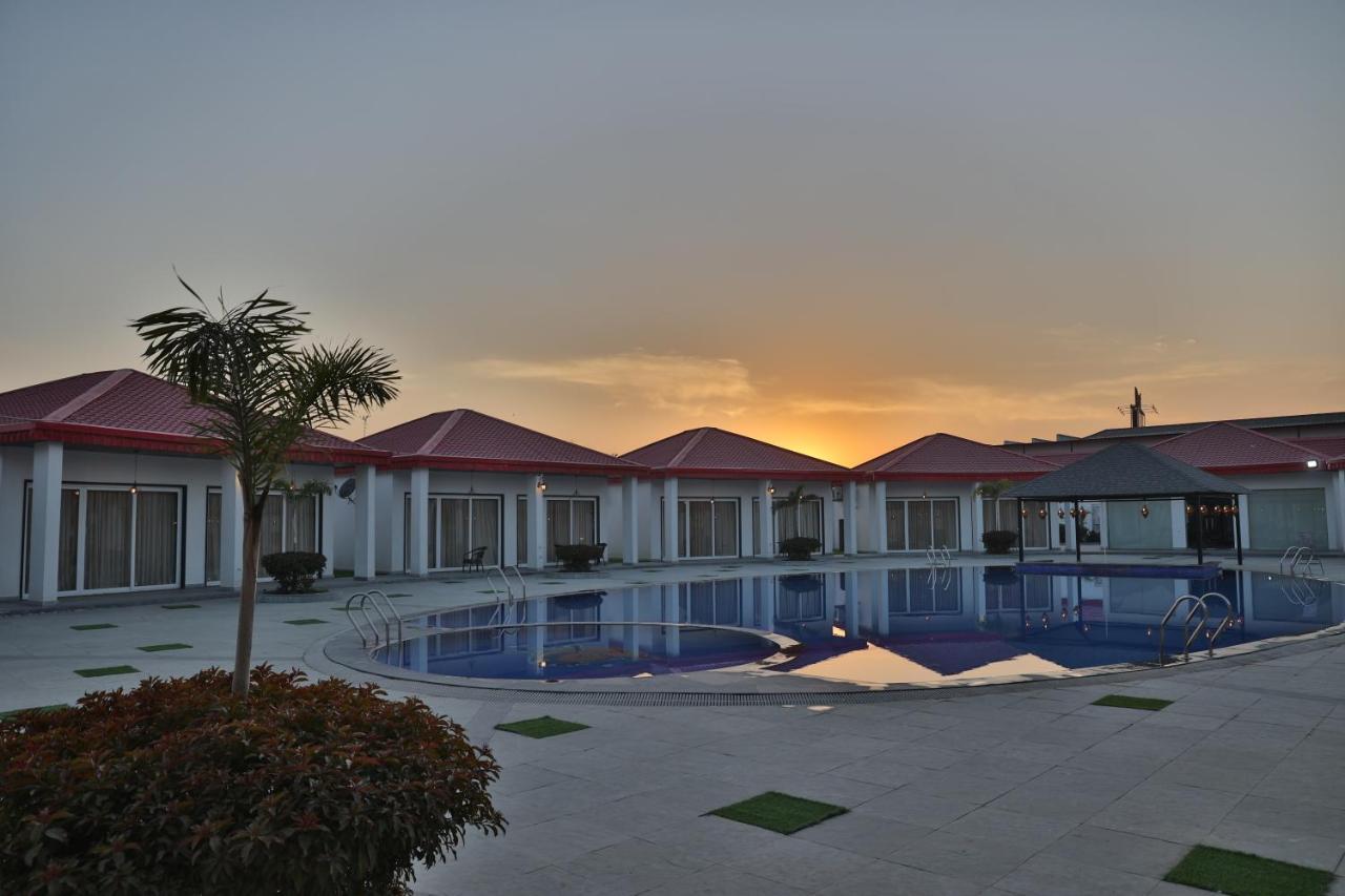 Mannat Resort Paota Prāgpura Buitenkant foto